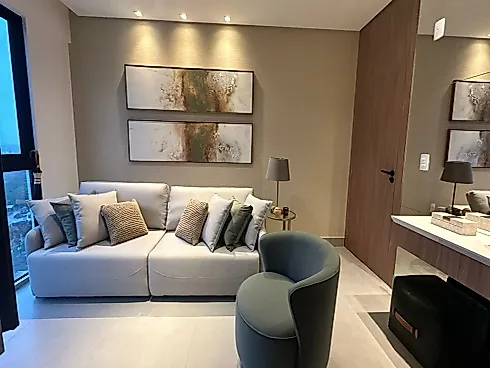 Apartamento em Beira Mar Meia Praia, Itapema