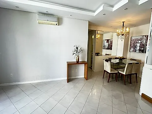 Apartamento em Kobrasol, São José