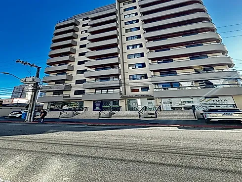 Apartamento 3 Quartos com 1 Suíte e 128m² - Kobrasol