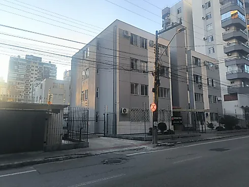 Apartamento em Kobrasol, São José