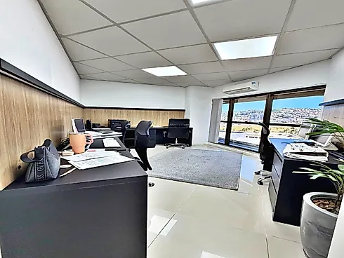 Sala Comercial para Venda ou Locação, 91 M², 3 Vagas de Garagens, Terra Firme, Barreiros, São José - Foto 19