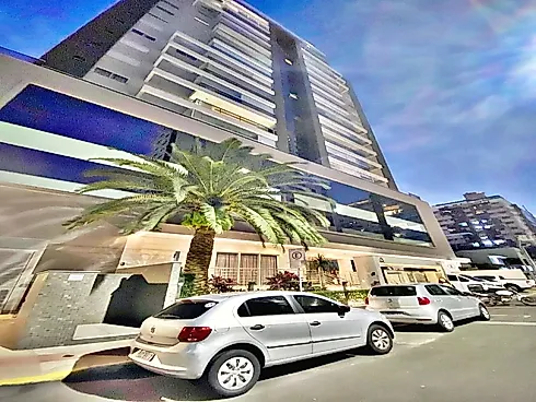 Apartamento em Kobrasol, São José