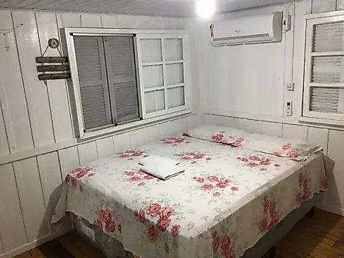 Casa com 3 Dorm. de Frente para o Mar na Enseada de Brito/Palhoça SC - Foto 18