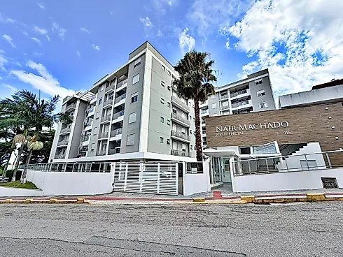Apartamento 2 Quartos com 1 Suíte e 75m² - Centro de São José