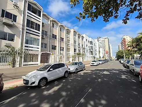 Apartamento em Kobrasol, São José