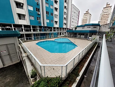 Apartamento em Barreiros, São José