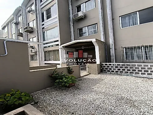 Apartamento em Kobrasol, São José
