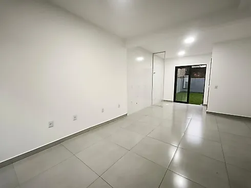 Sobrado geminado em Serraria, São José