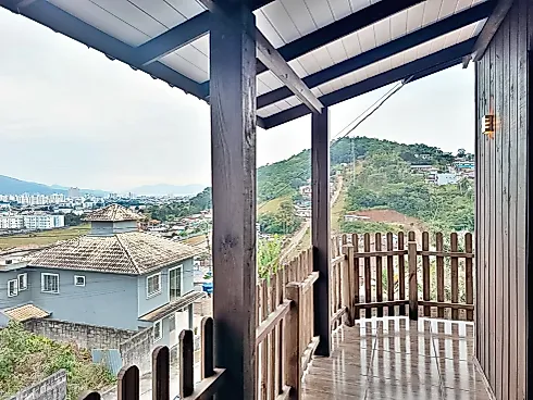 Casa 4 Dormitórios e Piscina - Fundos - Foto 17