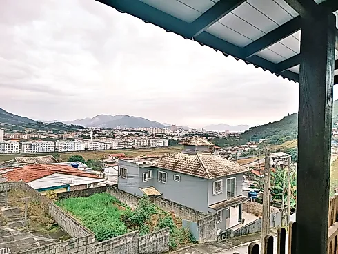 Casa 4 Dormitórios e Piscina - Fundos - Foto 18