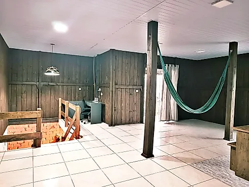 Casa 4 Dormitórios e Piscina - Fundos - Foto 25