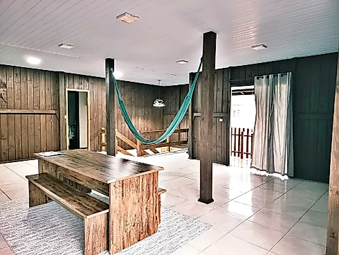 Casa 4 Dormitórios e Piscina - Fundos - Foto 27