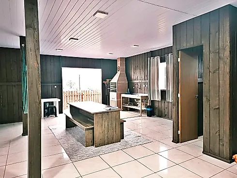 Casa 4 Dormitórios e Piscina - Fundos - Foto 29
