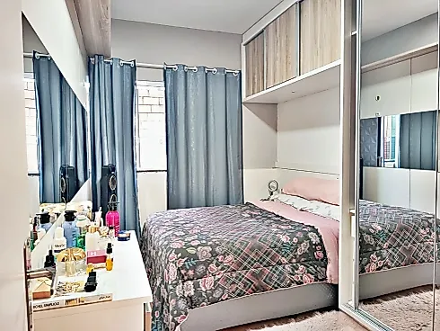 Casa 4 Dormitórios e Piscina - Fundos - Foto 40