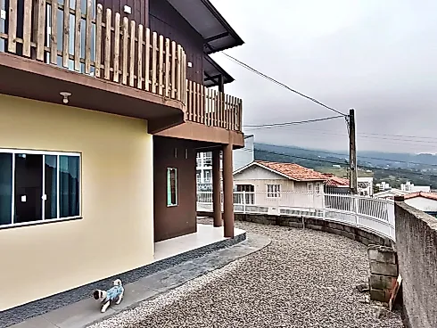 Casa 4 Dormitórios e Piscina - Fundos - Foto 8