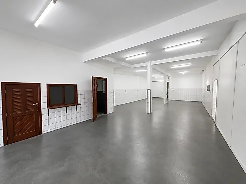 Galpão/Depósito Comercial - Kobrasol - Loja térrea em Kobrasol, São José - Foto 4