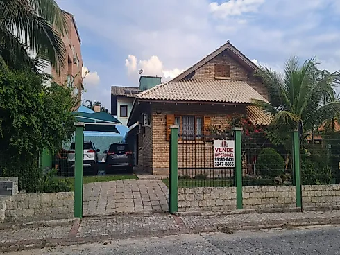 Praia de Bombas, Bombinhas