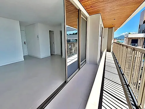 Apartamento de Alto Padrão, Composto por 3 Suítes, 4 Vagas de Garagens, Disponível para Venda em Jurerê, Florianópolis/SC; - Foto 11