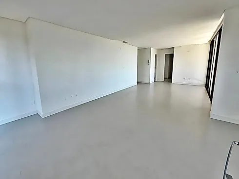 Apartamento de Alto Padrão, Composto por 3 Suítes, 4 Vagas de Garagens, Disponível para Venda em Jurerê, Florianópolis/SC; - Foto 12