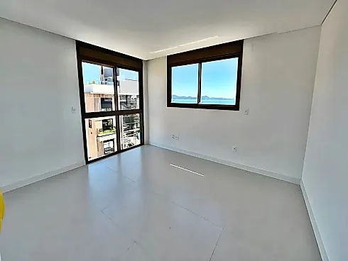 Apartamento de Alto Padrão, Composto por 3 Suítes, 4 Vagas de Garagens, Disponível para Venda em Jurerê, Florianópolis/SC; - Foto 14