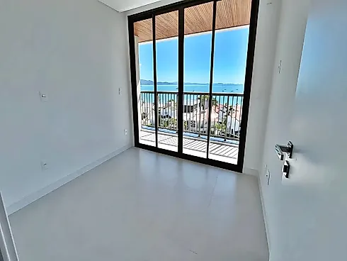 Apartamento de Alto Padrão, Composto por 3 Suítes, 4 Vagas de Garagens, Disponível para Venda em Jurerê, Florianópolis/SC; - Foto 16