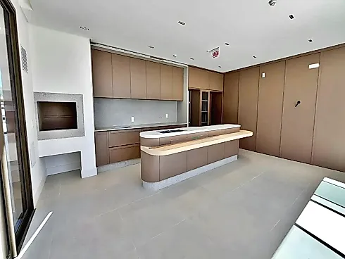 Apartamento de Alto Padrão, Composto por 3 Suítes, 4 Vagas de Garagens, Disponível para Venda em Jurerê, Florianópolis/SC; - Foto 20