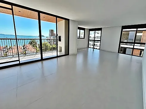 Apartamento de Alto Padrão, Composto por 3 Suítes, 4 Vagas de Garagens, Disponível para Venda em Jurerê, Florianópolis/SC; - Apartamento em Jurerê, Florianópolis - Foto 5