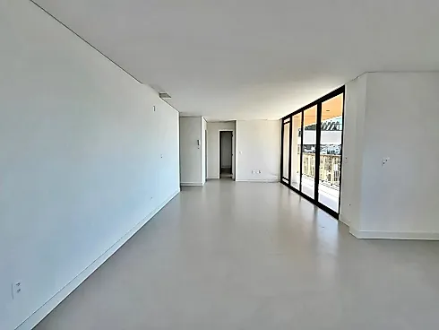 Apartamento de Alto Padrão, Composto por 3 Suítes, 4 Vagas de Garagens, Disponível para Venda em Jurerê, Florianópolis/SC; - Foto 6