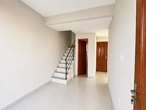 Casa com 2 Quartos, 1 Suíte, Lavabo e Terreno Privativo no Recanto da Natureza – Forquilhas | São José - Sobrado geminado em Forquilhas, São José - Foto 4