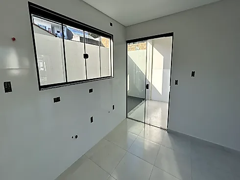 Casa com 3 Quartos, 1 Suíte, Lavabo e Terreno Privativo no Recanto da Natureza – Forquilhas | São José - Sobrado geminado em Forquilhas, São José - Foto 2