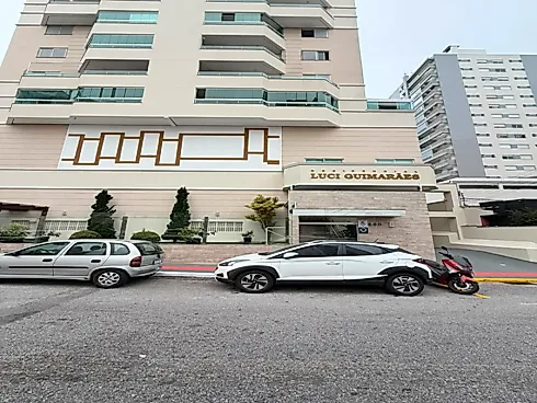 Apartamento em Kobrasol, São José