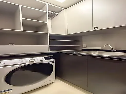 Studio Totalmente Mobiliado, Equipado e Decorado, Disponível para Venda no Cidade Milano, Vaga de Garagem, Centro de Florianópolis/SC - Foto 11