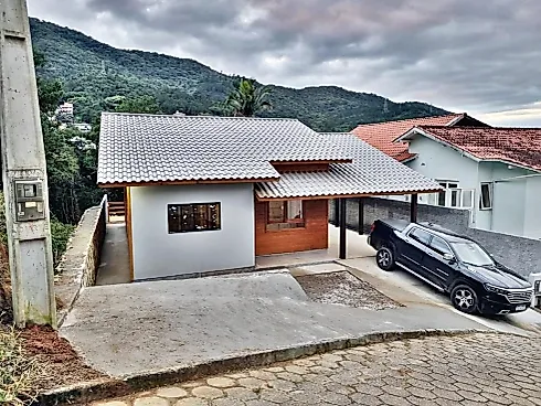 Casa Mista Disponível para Venda no Bairro Trindade, Imóvel Novo, 3 Dormitórios, 1 Suíte, Garagem, Florianópolis/SC - Casa em Trindade, Florianópolis - Foto 3