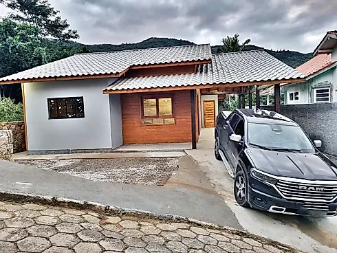 Casa Mista Disponível para Venda no Bairro Trindade, Imóvel Novo, 3 Dormitórios, 1 Suíte, Garagem, Florianópolis/SC - Casa em Trindade, Florianópolis - Foto 4