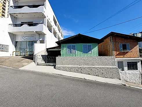 Casa 3 Quartos - Barreiros - São José/SC