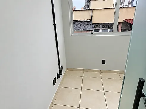 Escritório/sala em Kobrasol, São José