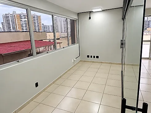 Escritório/sala em Kobrasol, São José