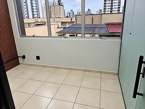 Escritório/sala em Kobrasol, São José