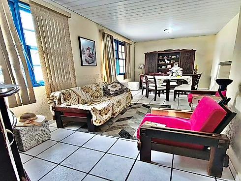 Casa em Kobrasol, São José