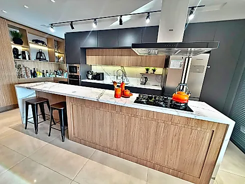 Apartamento Disponível para Venda, Composto por 4 Amplos Dormitórios, 2 Suítes, 3 Vagas de Garagens, Campinas, São José/SC - Foto 16