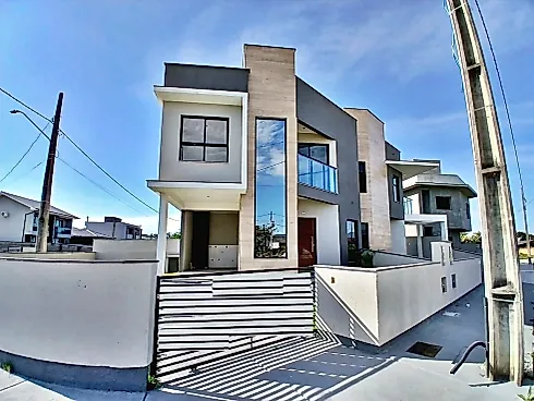 Sobrado em Bela Vista, Palhoça