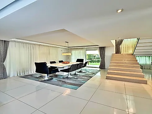 Casa de Alto Padrão, Mobiliada, Disponível para Venda no Condomínio Residencial Quinta dos Guimarães, Santo Amaro da Imperatriz/SC - Foto 13