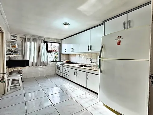 Casa Disponível para Venda no Bairro Kobrasol, São José/SC, 3 Dormitórios: - Foto 10