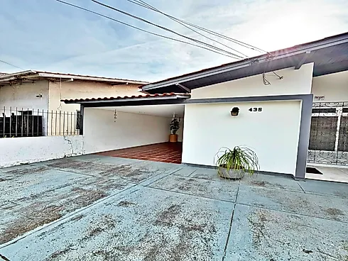 Casa Disponível para Venda no Bairro Kobrasol, São José/SC, 3 Dormitórios: - Foto 3