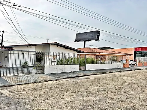 Casa Disponível para Venda no Bairro Kobrasol, São José/SC, 3 Dormitórios: