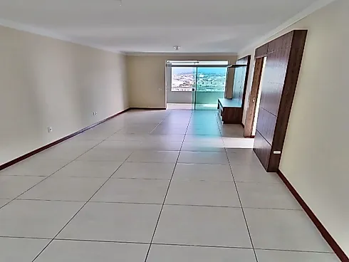 Apartamento em Barreiros, São José