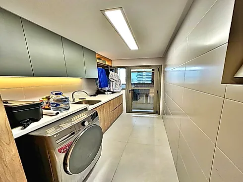 Maravilhoso Apartamento Disponível para Venda no Residencial Absoluto, 3 Suites, 2 Vagas, Bairro Campinas, São José/SC - Foto 12