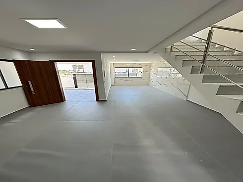 Sobrado 3 Quartos, 1 Suíte, Sacada, 1 Vaga - Potecas - Foto 3