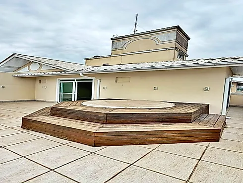 Apartamento Cobertura Duplex, 4 Dormitórios, Suíte e Garagem para 2 Veículos, Disponível para Venda no Bairro Abraão, Florianópolis/SC - Foto 33