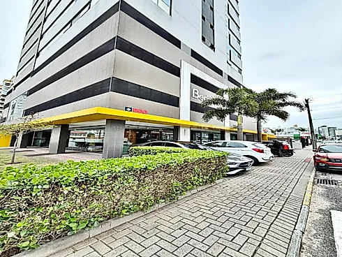 Escritório/sala em Kobrasol, São José